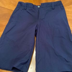 Puma navy boys shorts / medium